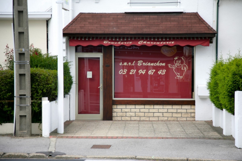 charcuterie-COTIGNAC-min_france_frankreich_commerce_frankrijk_francia_delicatessen_butchery_charcuterie-424328